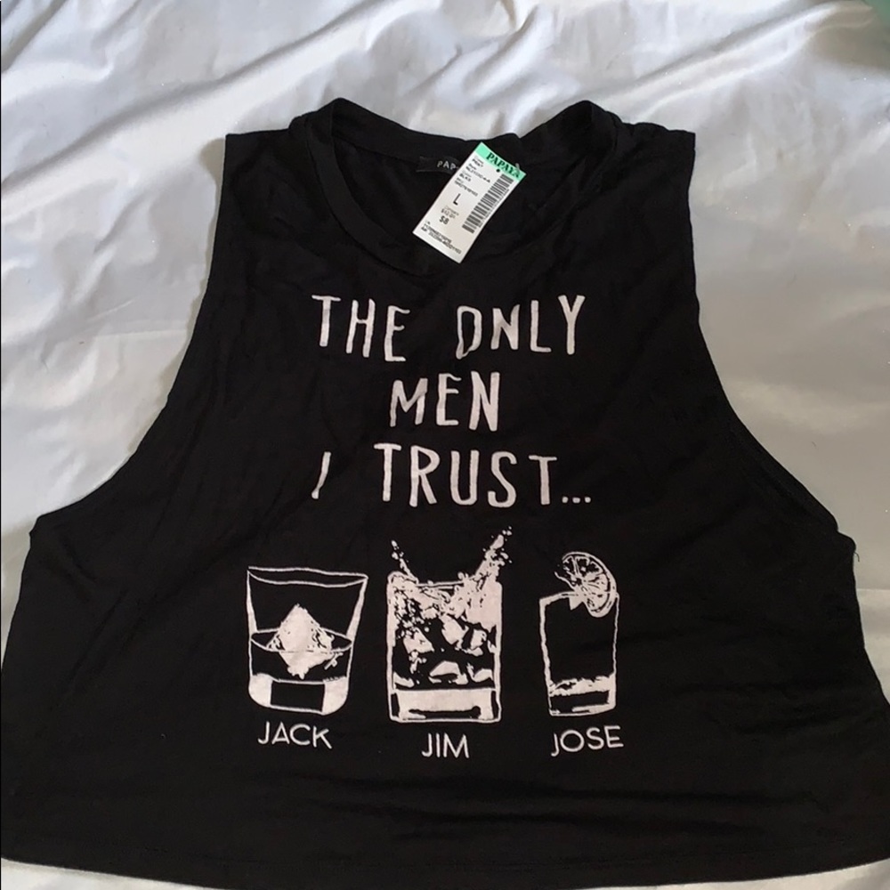 Women’s Crop Top Size Large